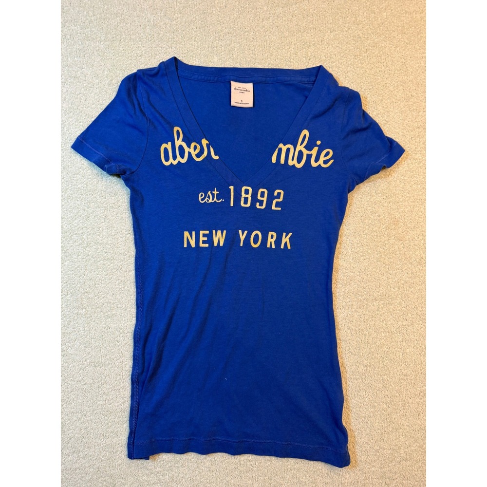 Abercrombie Kids Blue Graphic V-Neck T-Shirt Est 1892 New York Small